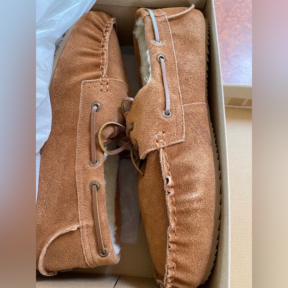 NIB Men’s CLARKS Slippers